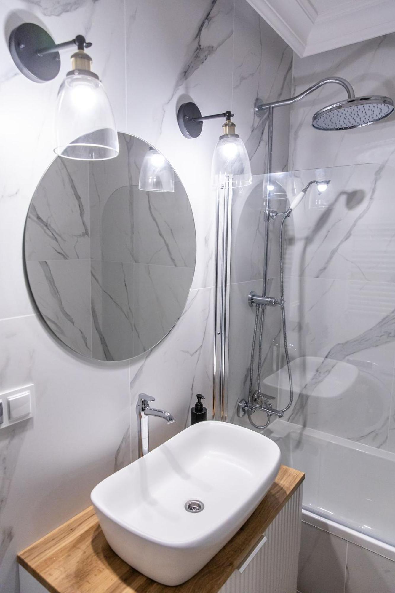 Solar Apartments I Stare Miasto 10Min I Priv Parking Free I Winda I Balkon Torun Exterior photo